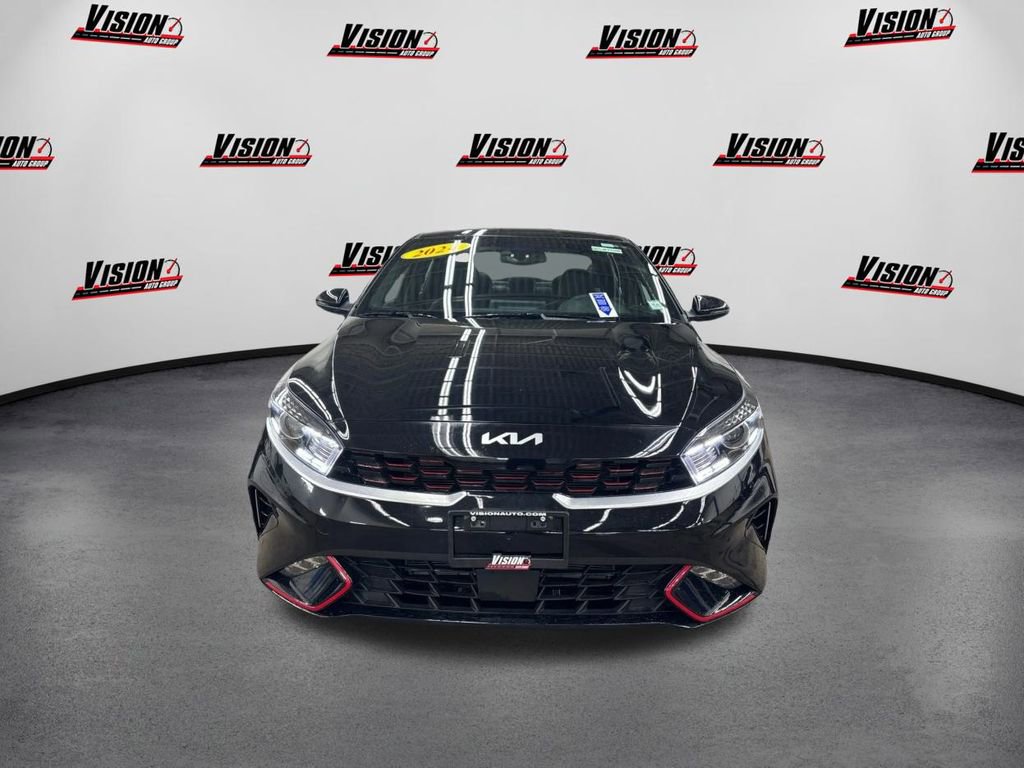 Used 2024 Kia Forte GT-Line w/ GT-Line Premium Package video 2