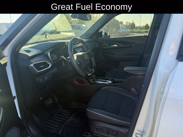 Used 2023 Chevrolet TrailBlazer RS w/ Convenience Package AWD/4WD image 22