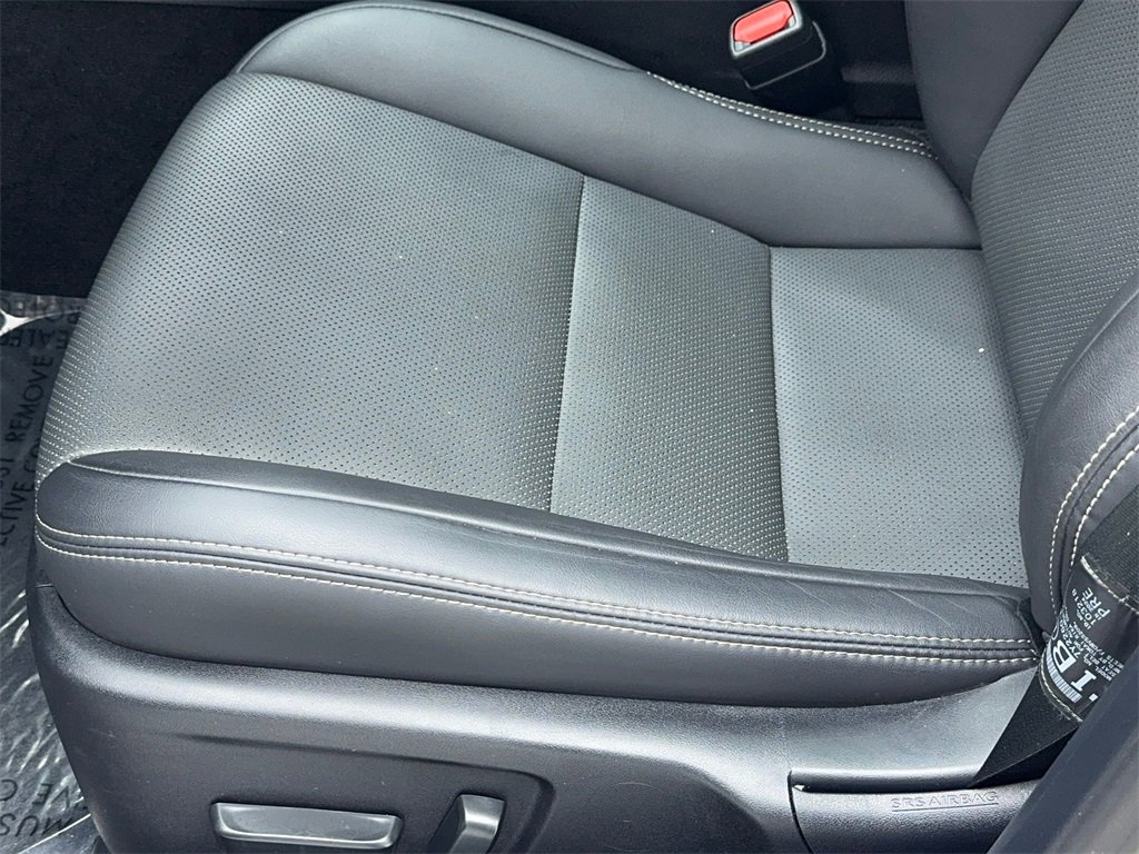 Used 2024 Lexus IS 300 w/ Comfort Package image 34