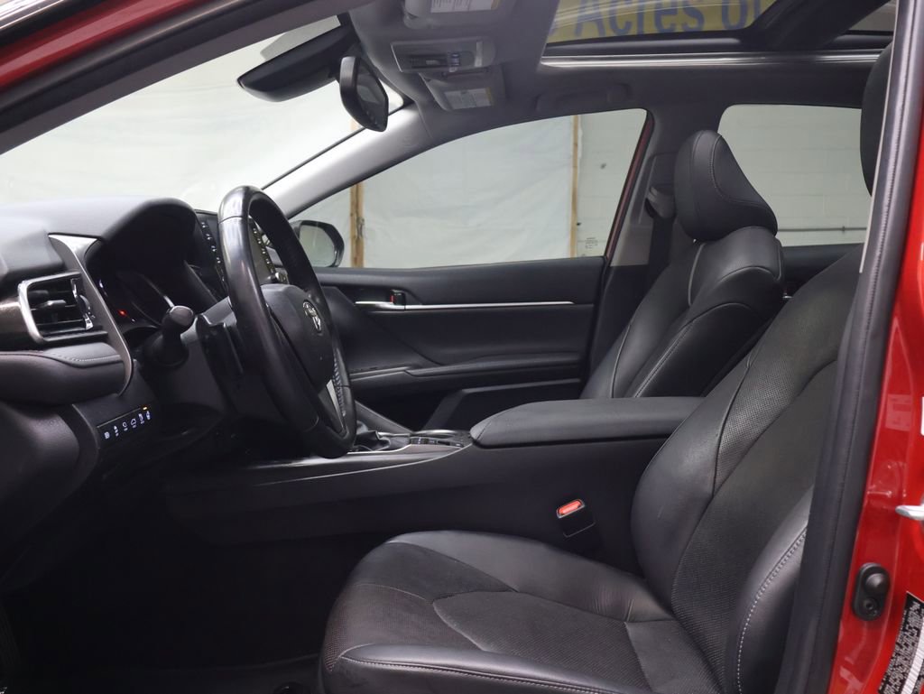 Used 2022 Toyota Camry XSE w/ Navigation Package FWD image 17