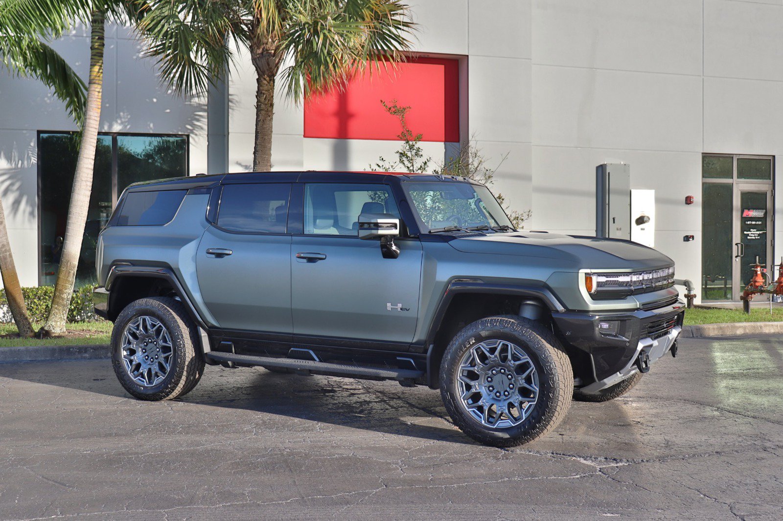 Used 2024 GMC Hummer EV 3X AWD/4WD image 7