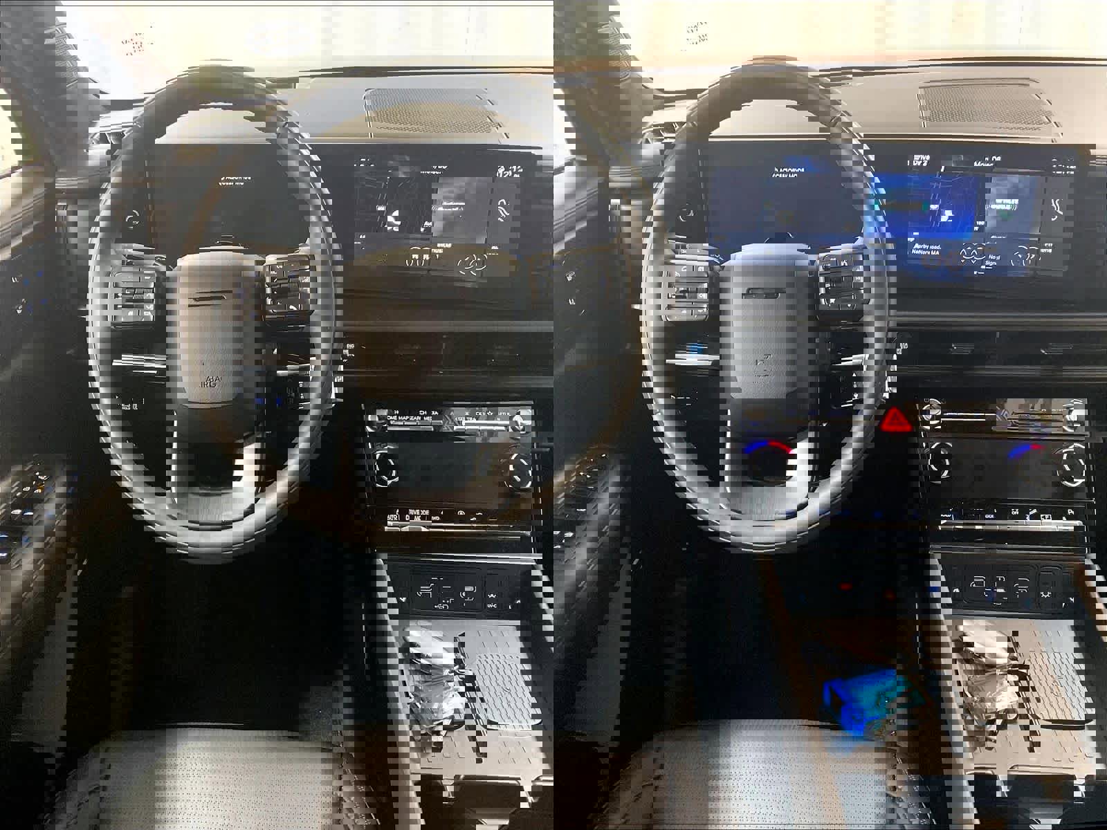 Used 2025 Hyundai Santa Fe Calligraphy image 36