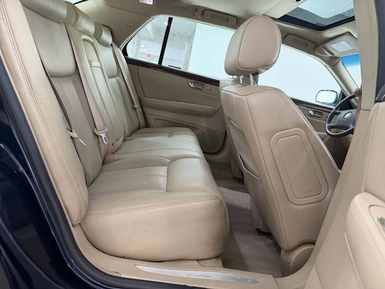 Used 2007 Cadillac DTS Luxury I w/ Trunk Convenience Package FWD image 22