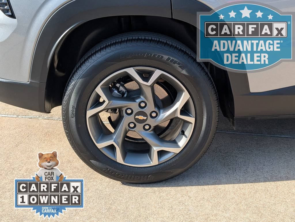 Certified 2026 Chevrolet Trax LT FWD image 3