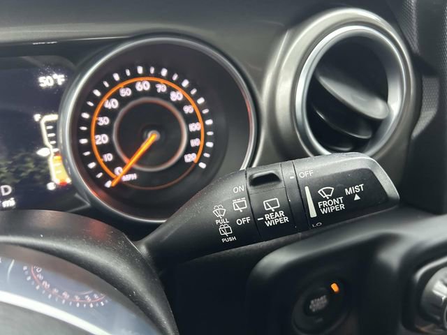 Used 2018 Jeep Wrangler Unlimited Sahara image 25