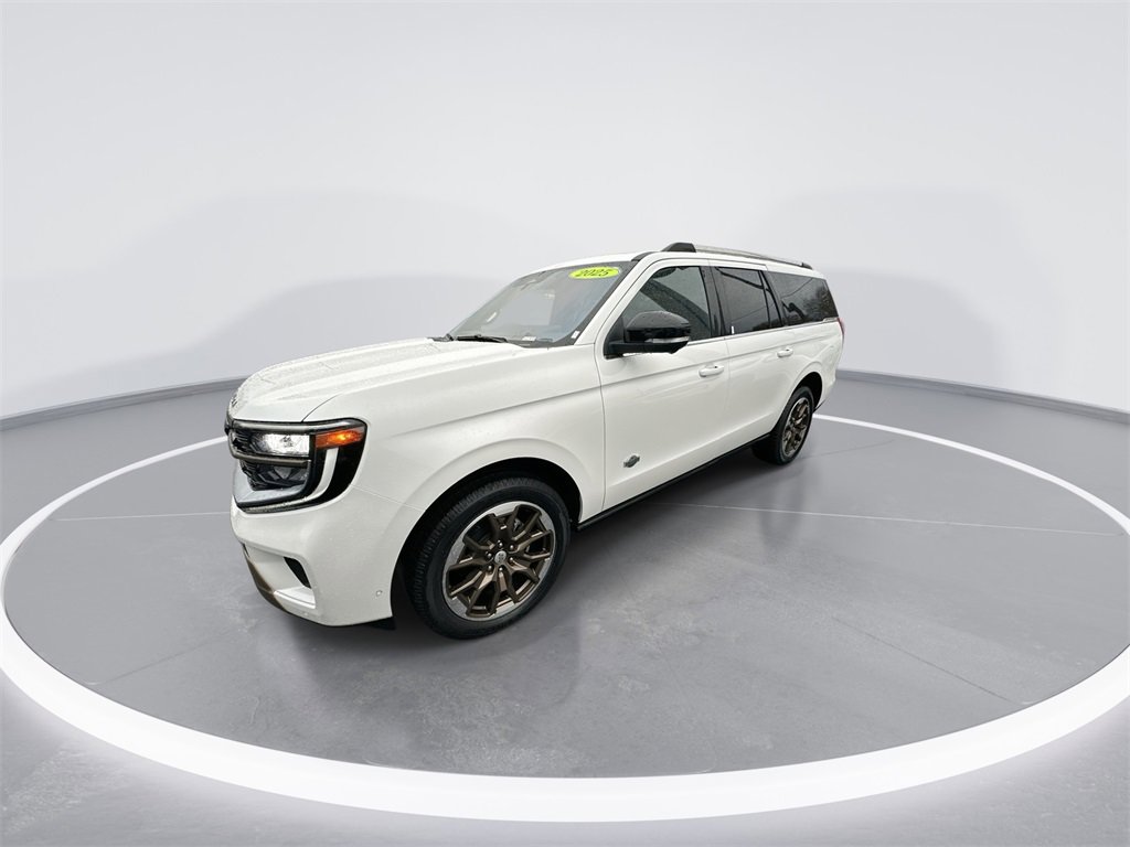 Used 2025 Ford Expedition Max King Ranch image 4