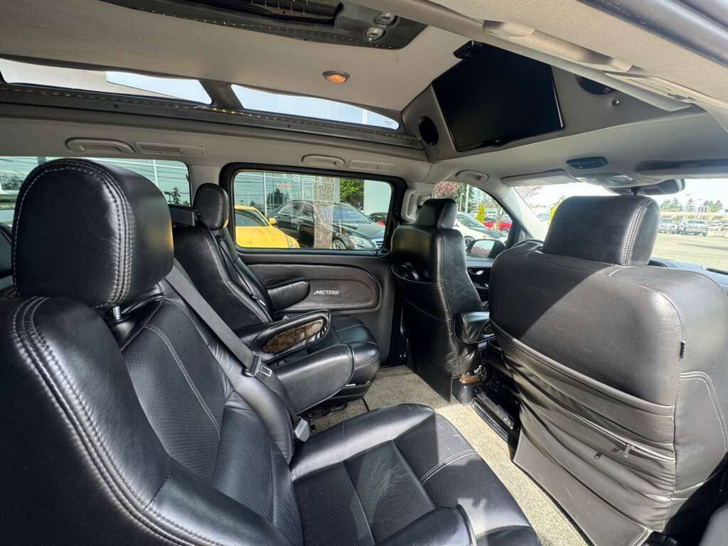 Used 2016 Mercedes-Benz Metris Passenger image 41