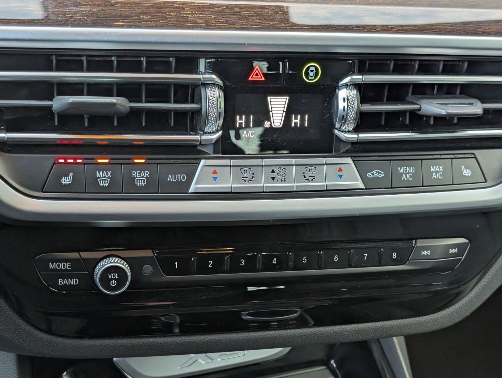 Used 2024 BMW X3 sDrive30i w/ Premium Package image 24