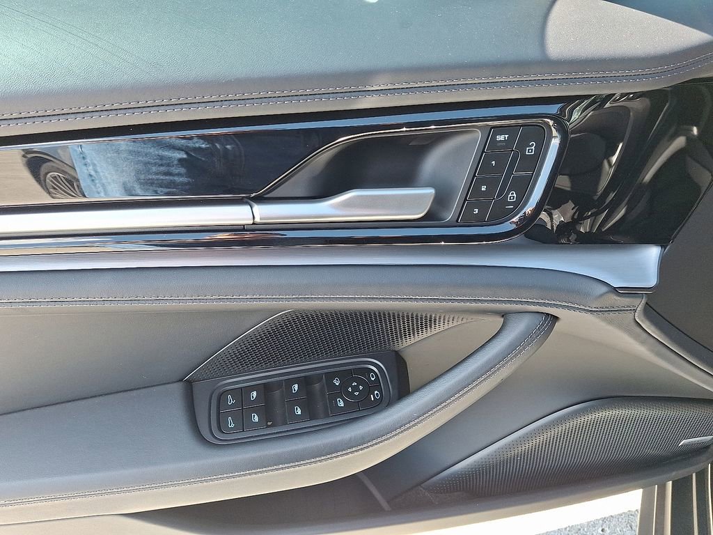 Certified 2024 Porsche Panamera image 14