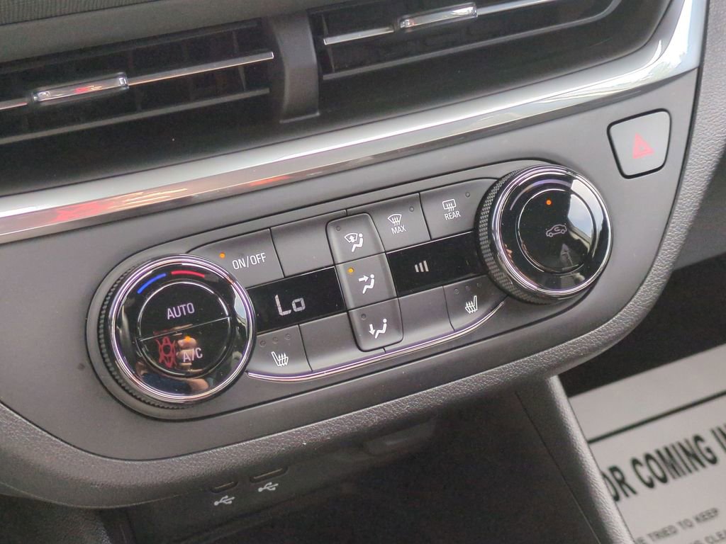 Used 2024 Buick Envista Preferred w/ Convenience I Package image 21