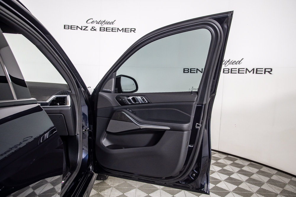Used 2026 BMW X5 xDrive40i w/ M Sport Package AWD/4WD image 19