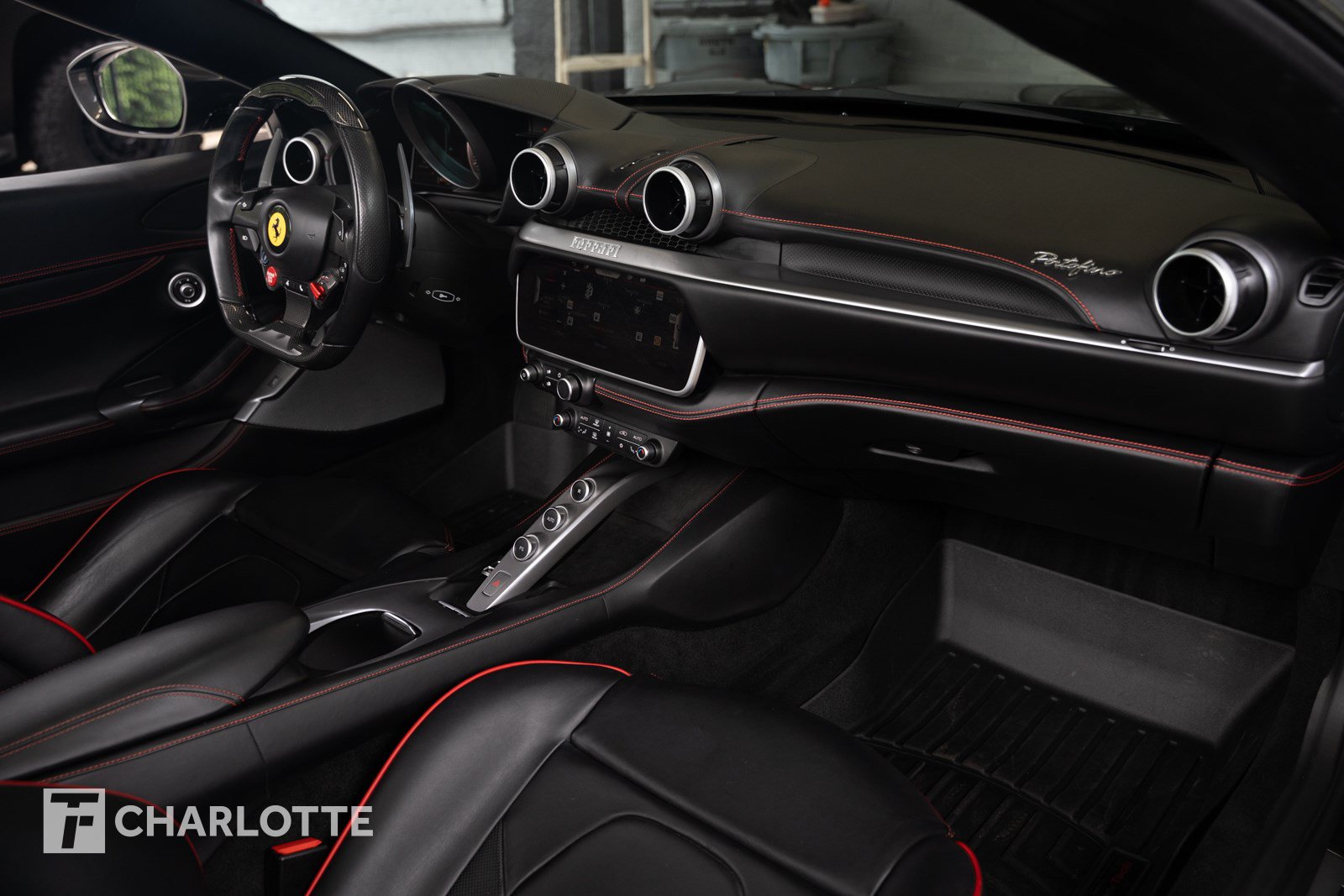Used 2020 Ferrari Portofino RWD image 35