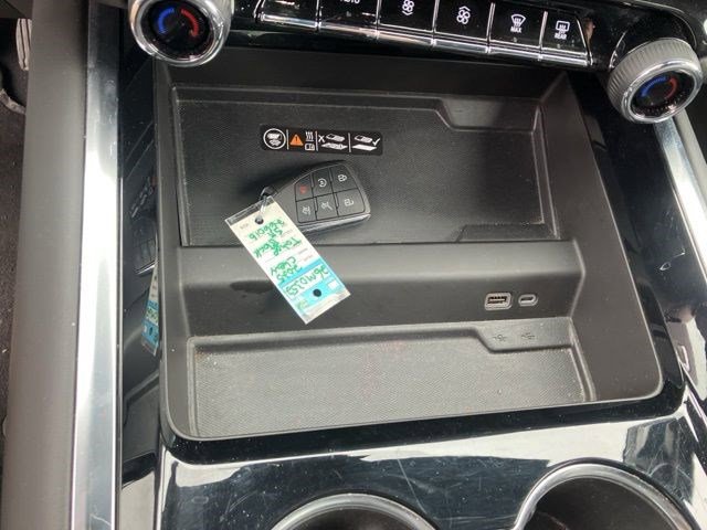 Used 2025 Chevrolet Tahoe LT image 12