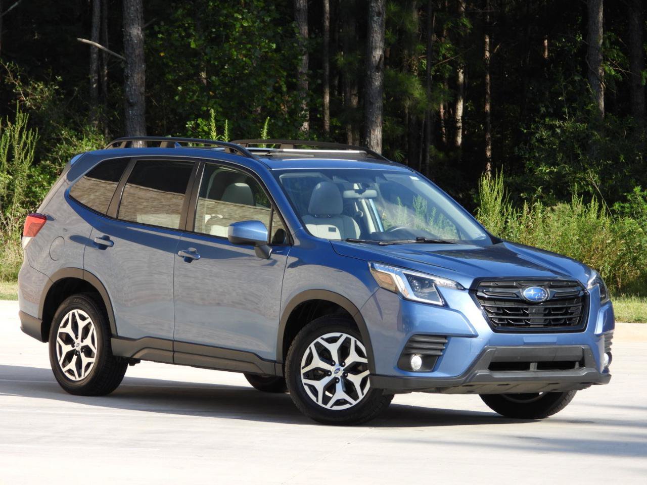 Used 2022 Subaru Forester Premium AWD/4WD image 14