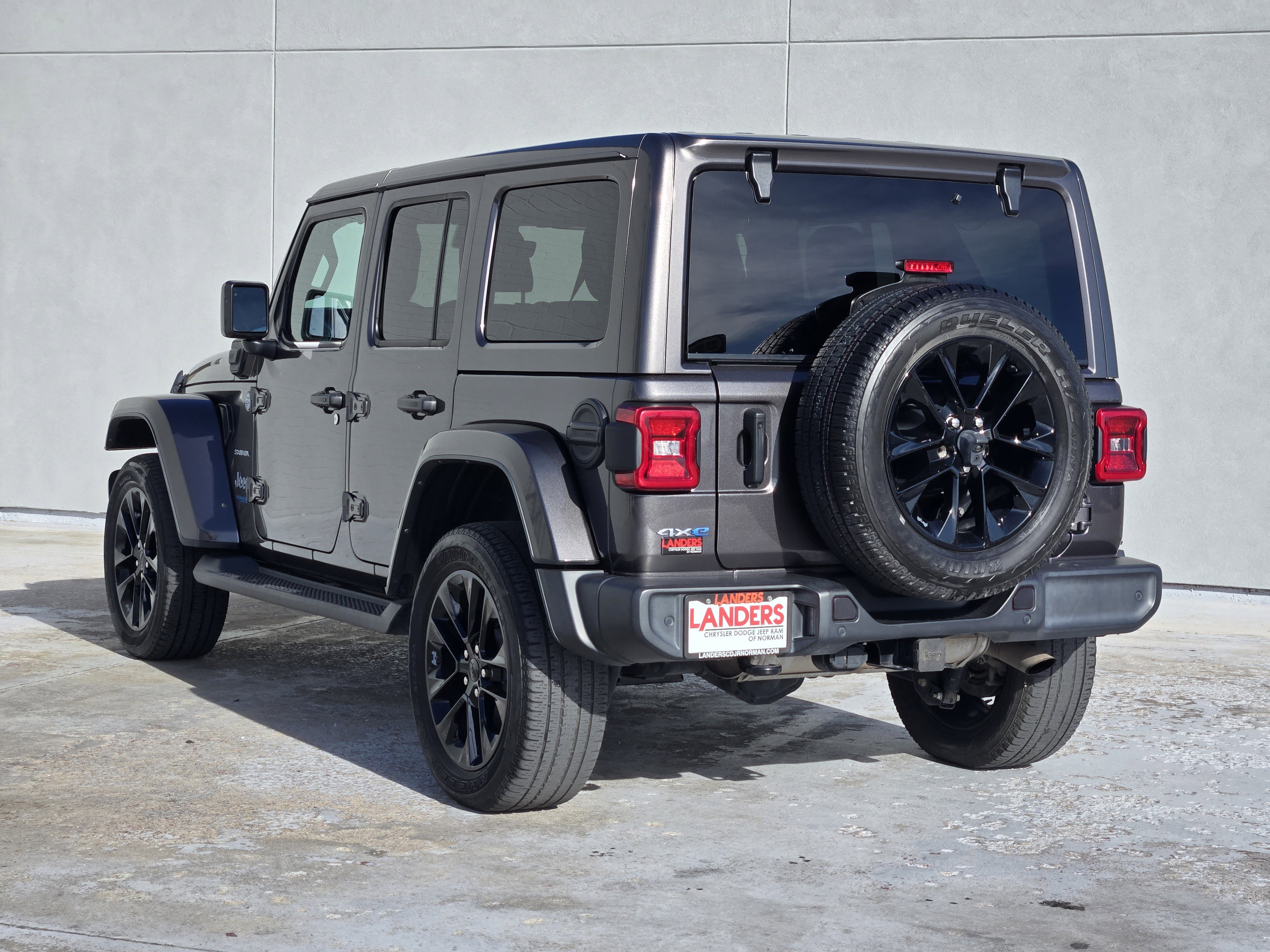 Used 2021 Jeep Wrangler Unlimited Sahara w/ Cold Weather Group image 6