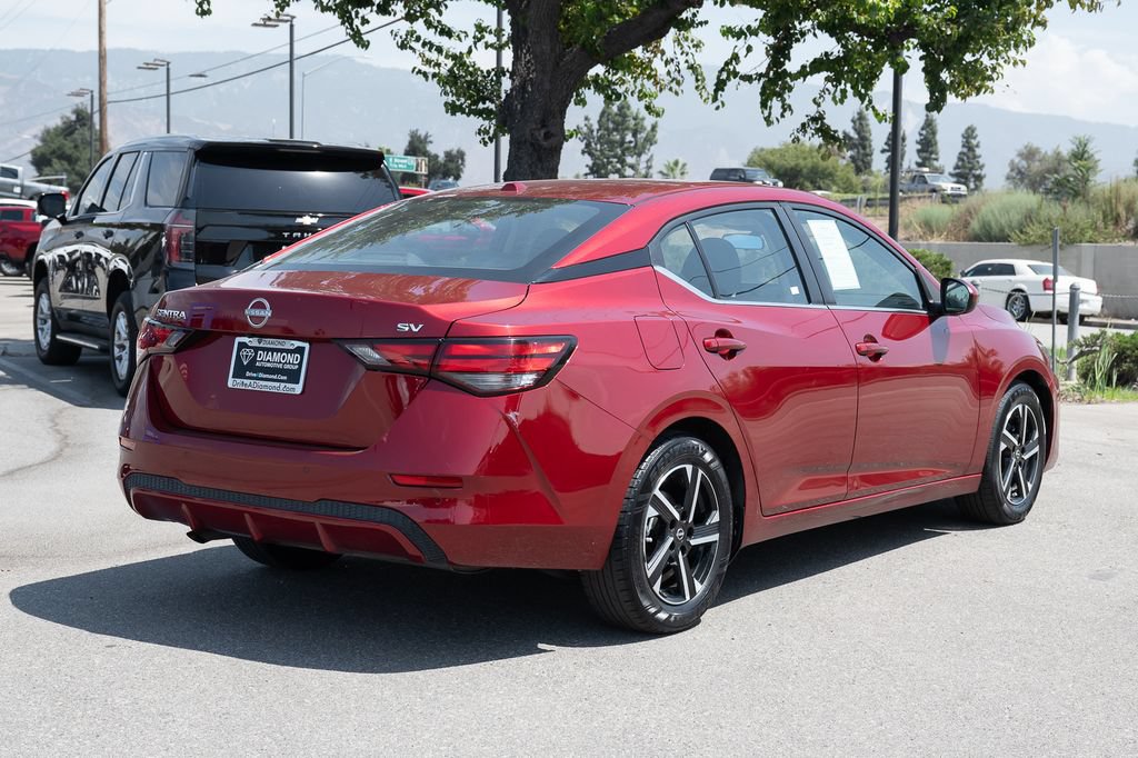Used 2024 Nissan Sentra SV FWD image 4