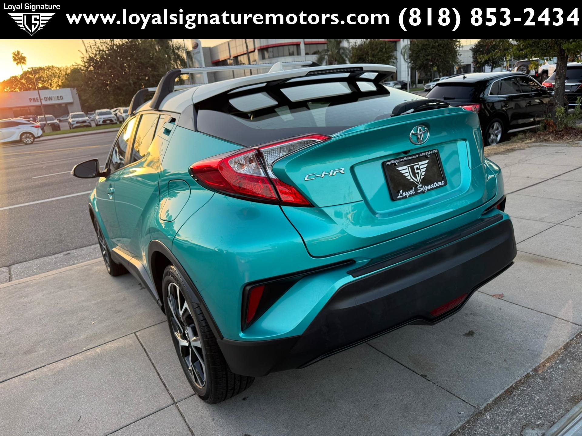Used 2018 Toyota C-HR XLE FWD image 5