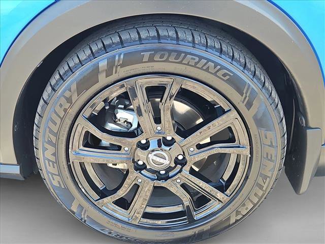 Used 2023 Nissan Kicks SR FWD image 29