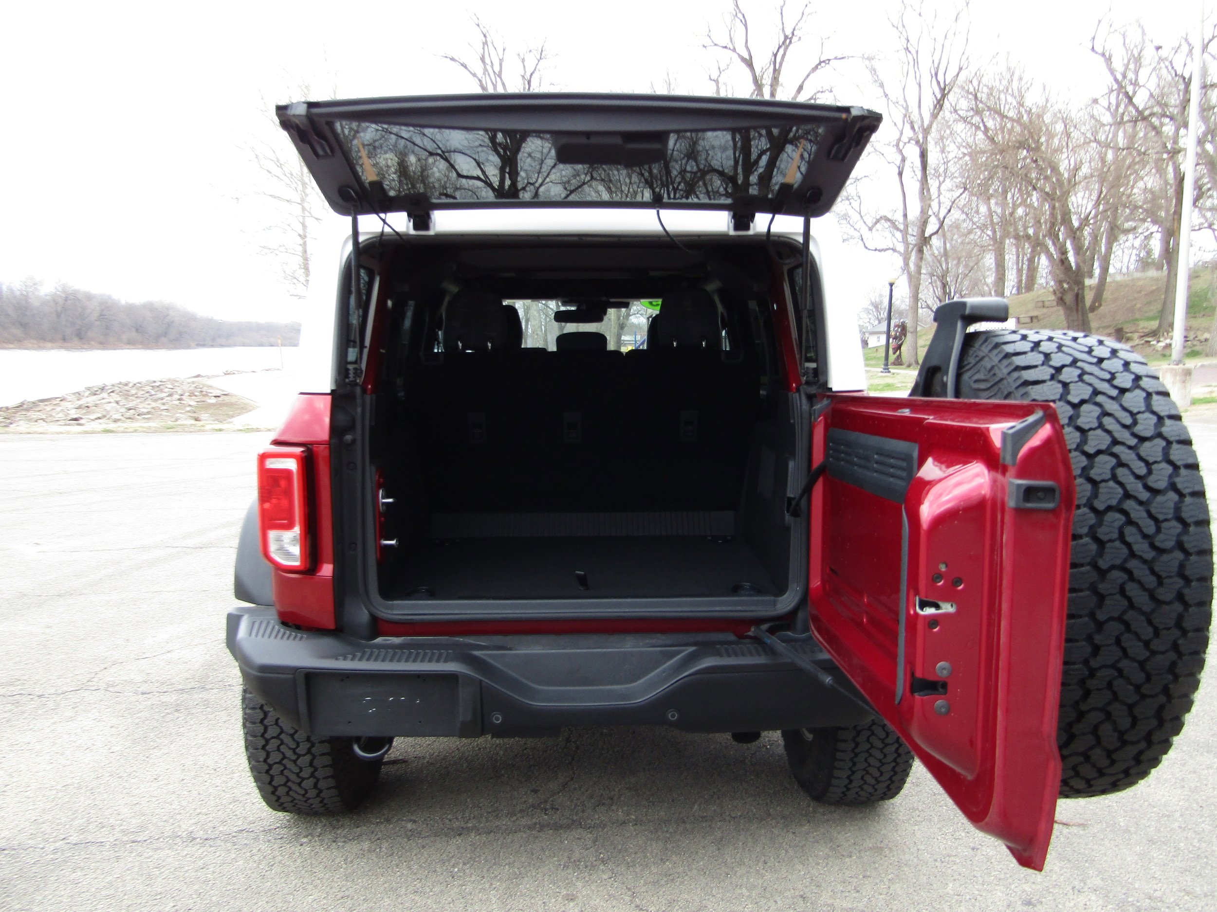 Used 2025 Ford Bronco Heritage Edition image 16