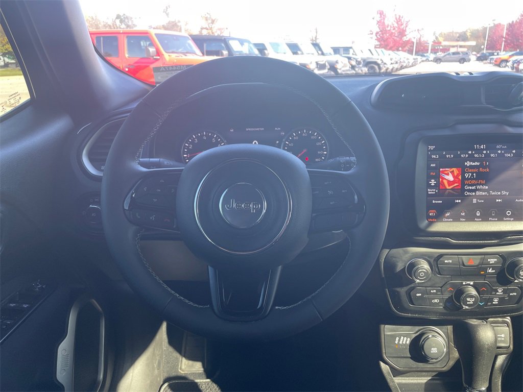 Used 2021 Jeep Renegade Latitude image 38