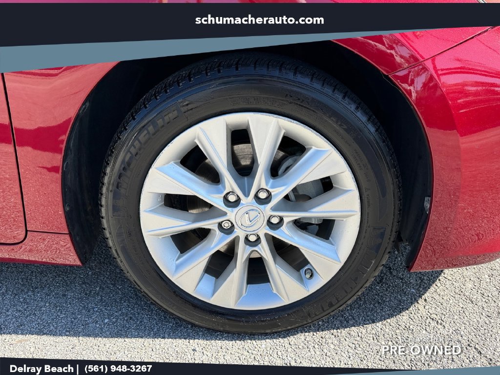 Used 2014 Lexus ES 300h w/ Premium Package w/Bamboo Trim FWD image 9