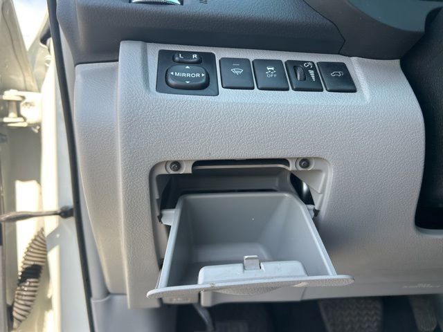 Used 2013 Toyota Highlander SE AWD/4WD image 15