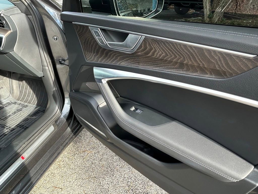 Used 2022 Audi A6 Premium Plus w/ Premium Plus Package image 35