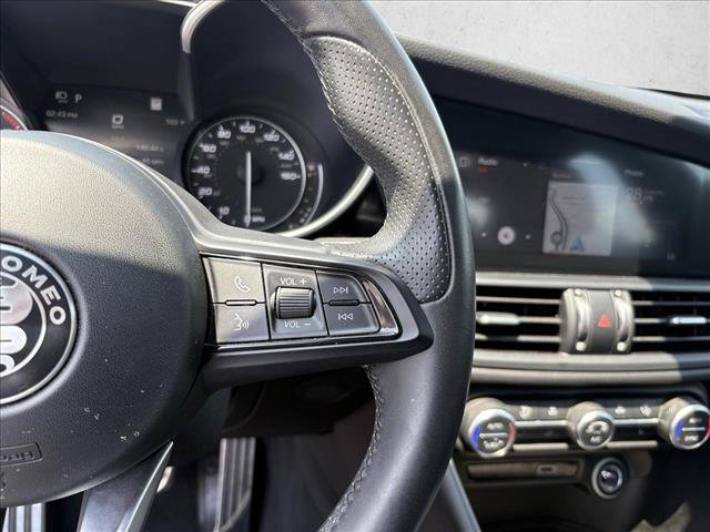 Used 2022 Alfa Romeo Giulia Ti w/ Active Assist Plus Package RWD image 19