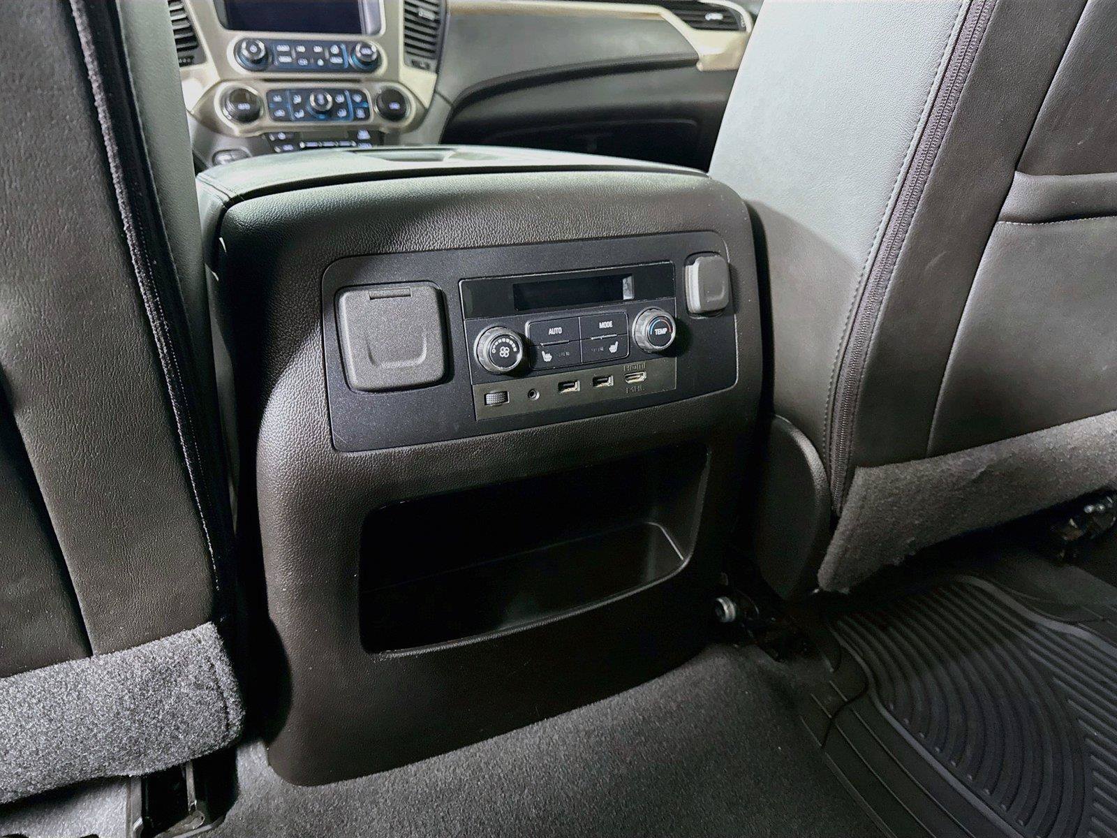 Used 2019 GMC Yukon Denali w/ Denali Ultimate Package AWD/4WD image 27