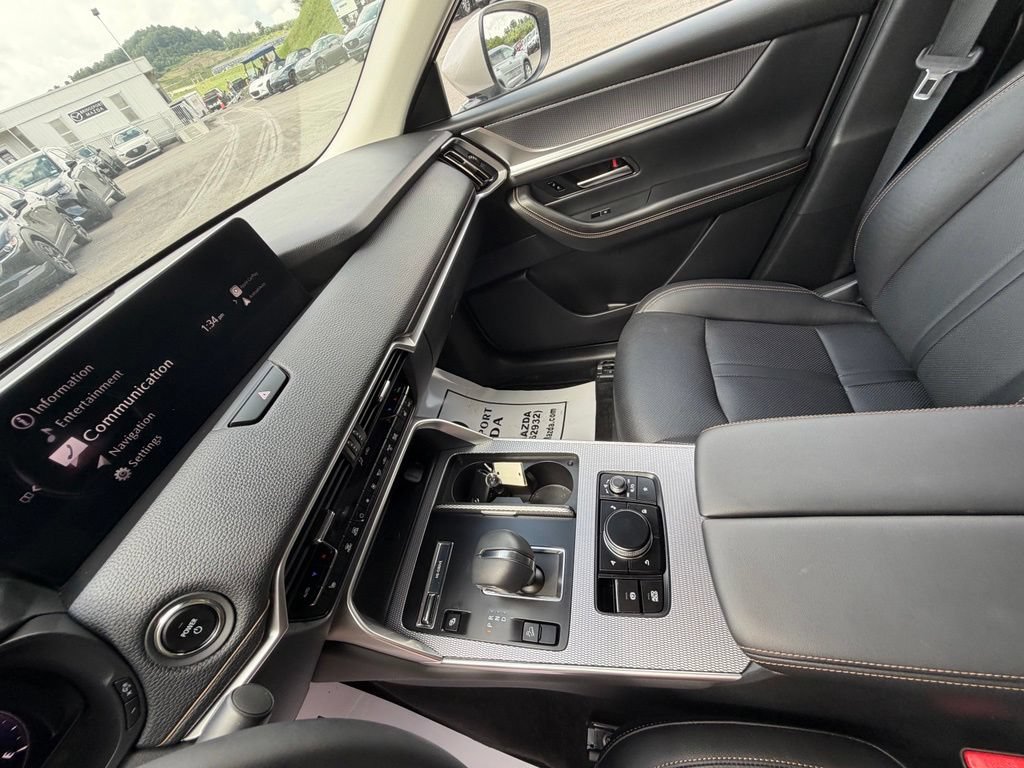 Certified 2025 MAZDA CX-90 Plug-In Hybrid w/ Preferred AWD/4WD image 22