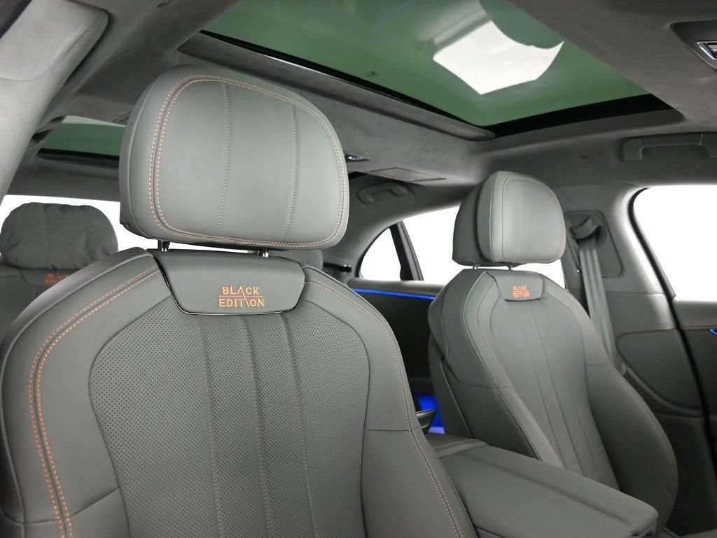Used 2025 Bentley Flying Spur Plug-In Hybrid AWD/4WD image 19