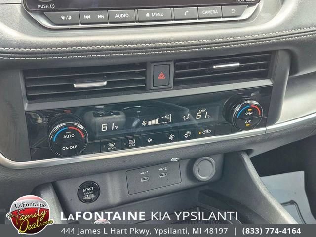 Used 2025 Nissan Rogue SV FWD image 22