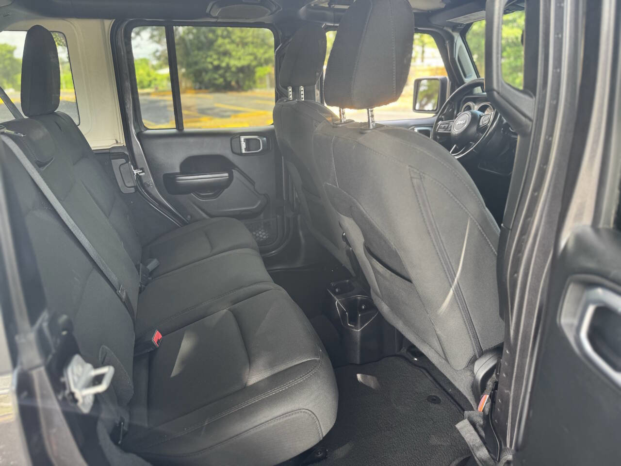 Used 2020 Jeep Wrangler Unlimited Sport S image 4