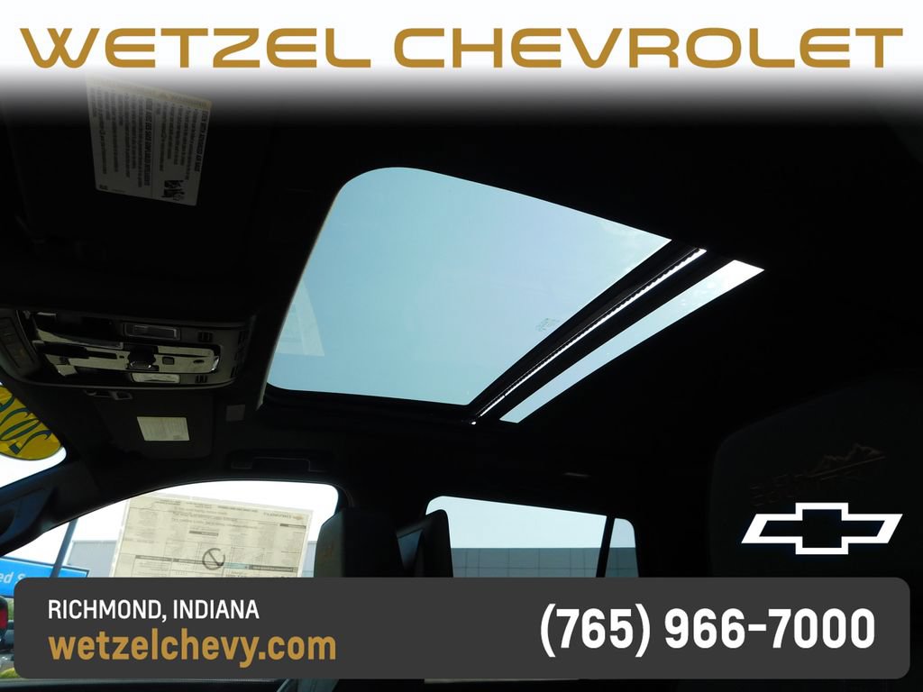 New 2026 Chevrolet Tahoe High Country AWD/4WD image 13