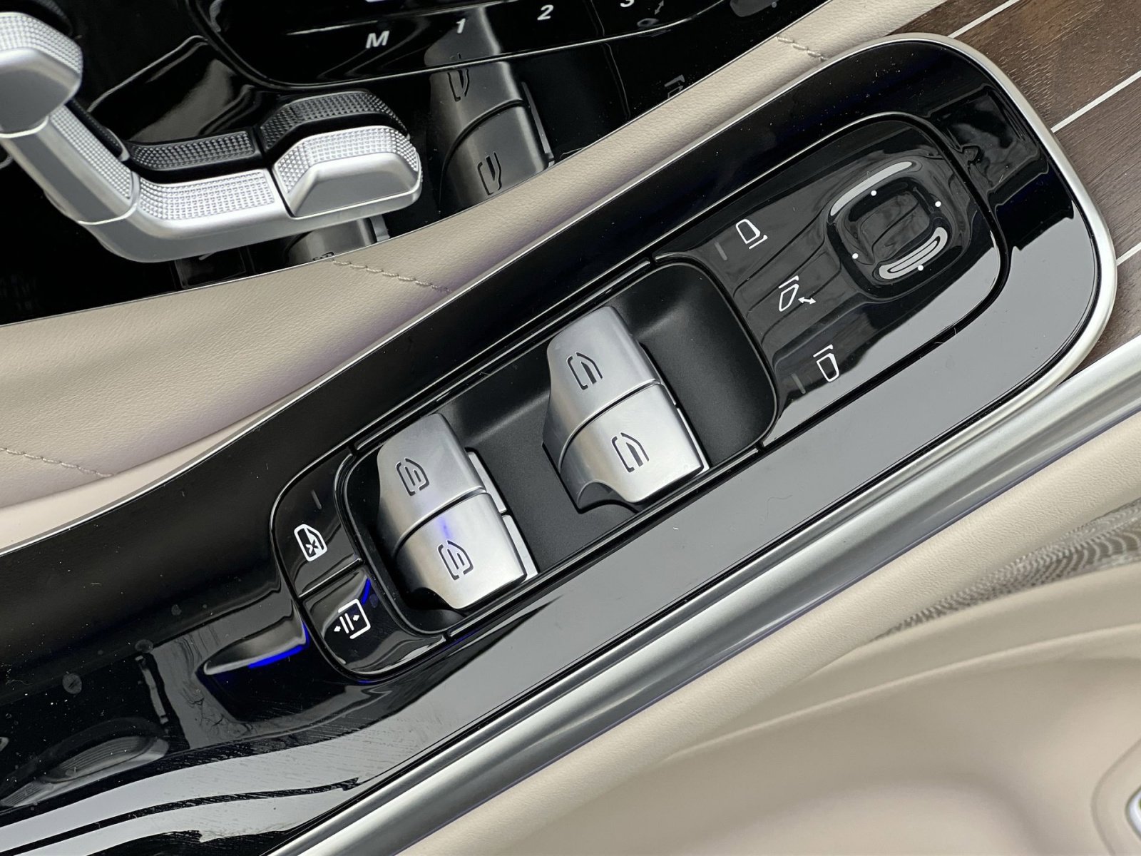 New 2026 Mercedes-Benz S 580 4MATIC Sedan image 13