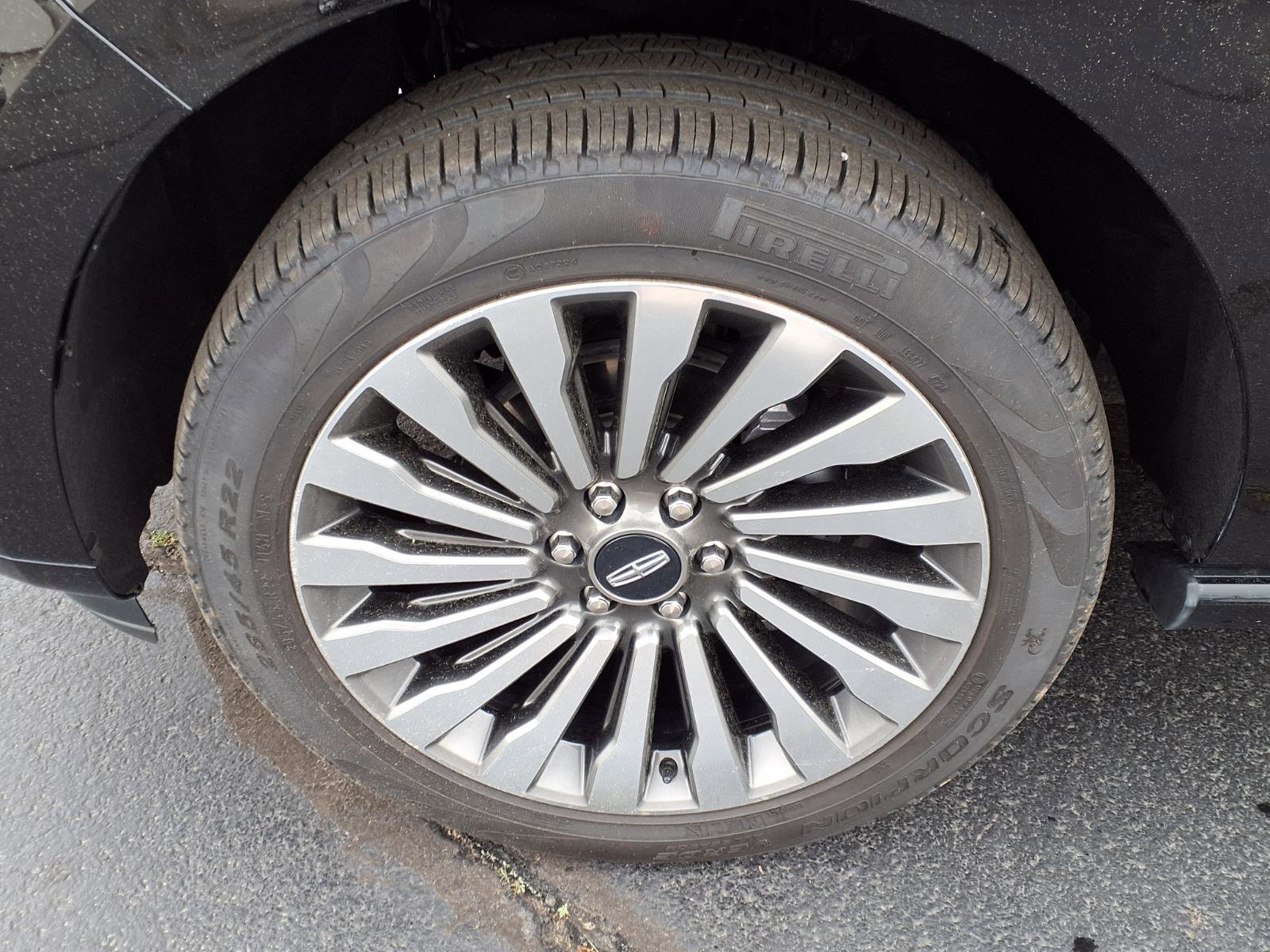 Used 2024 Lincoln Navigator Reserve image 21