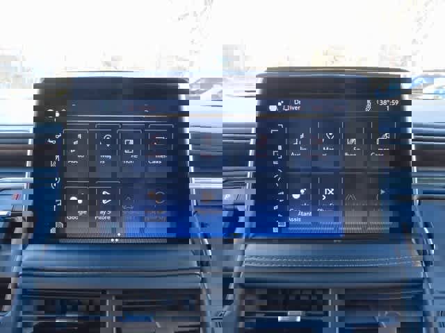 Used 2022 Chevrolet Tahoe LT w/ LT Signature Plus Package image 22