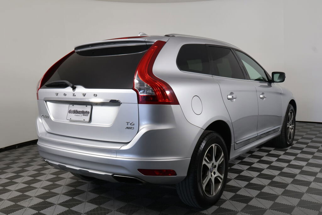 Used 2015 Volvo XC60 T6 Platinum AWD/4WD image 2