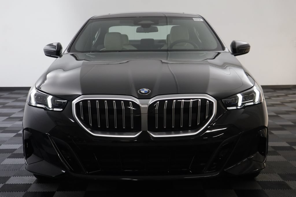 New 2026 BMW 530i xDrive w/ M Sport Package AWD/4WD image 23
