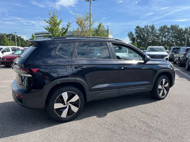 Certified 2025 Volkswagen Taos S AWD/4WD image 7