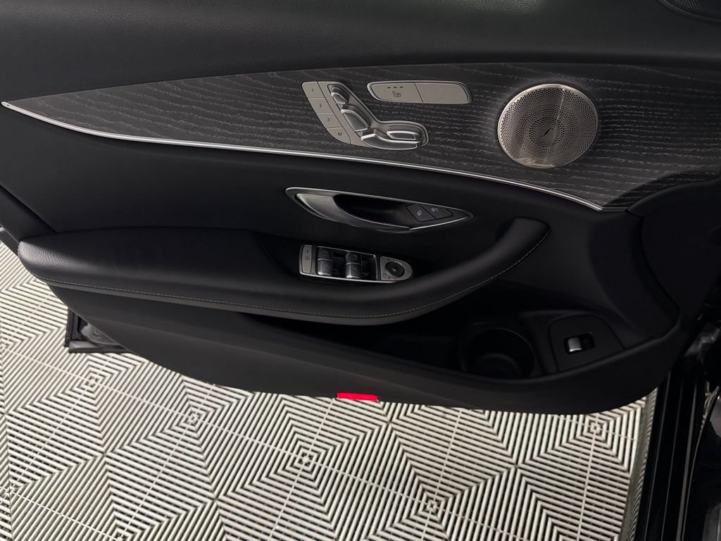 Used 2022 Mercedes-Benz E 350 Sedan image 23