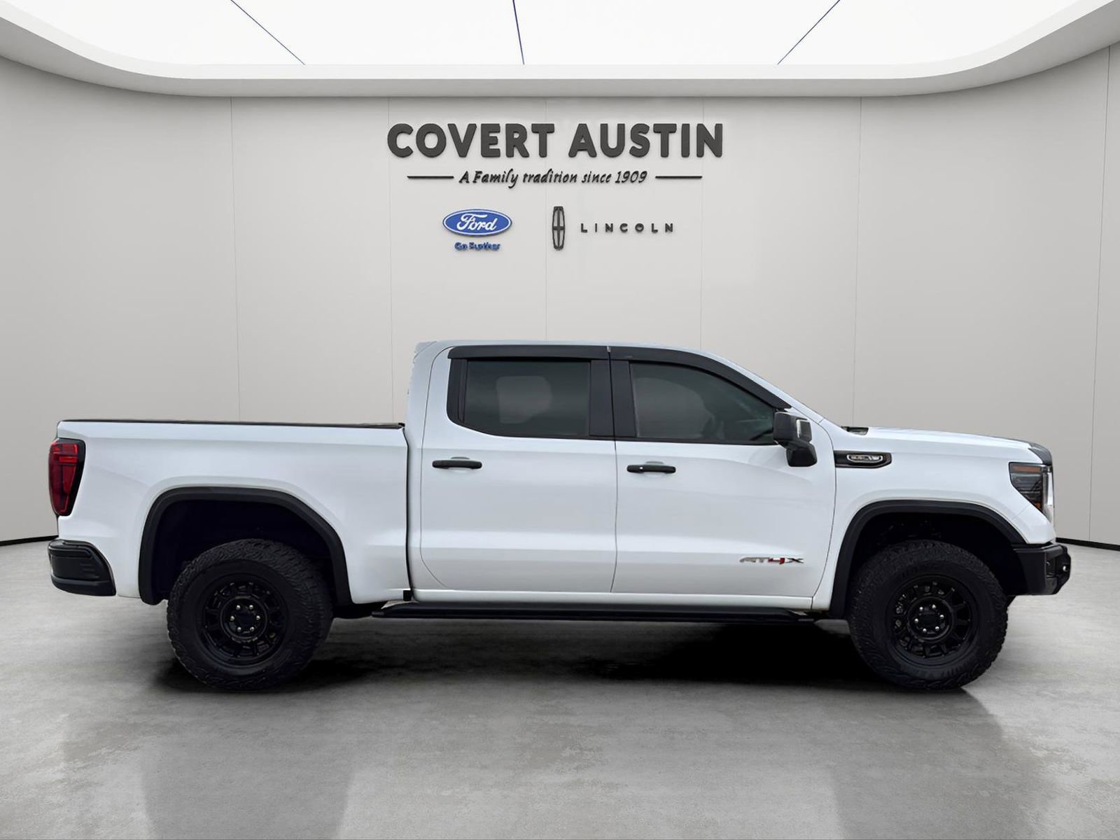 Used 2024 GMC Sierra 1500 AT4X w/ AT4X AEV Edition image 6