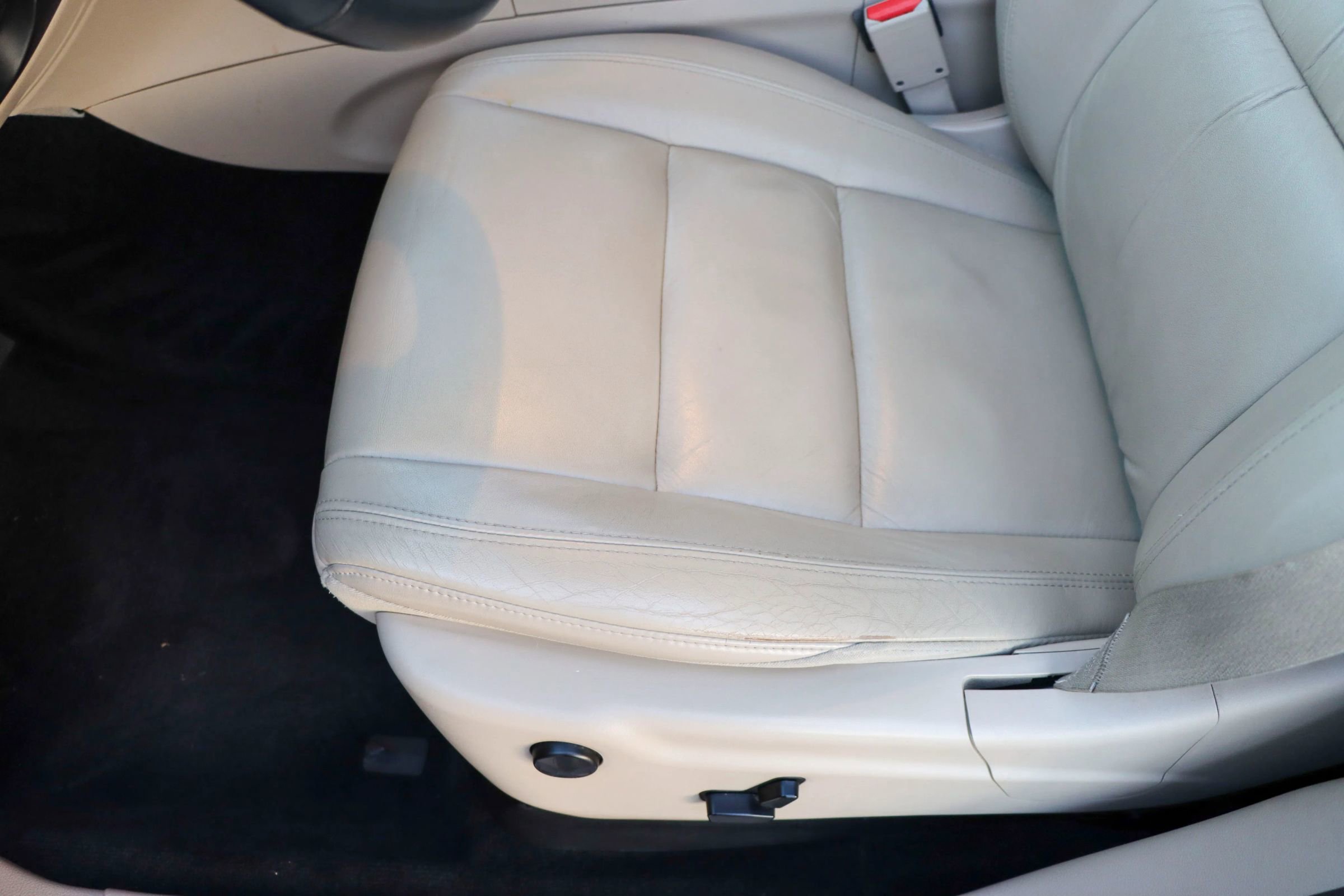 Used 2014 Jeep Grand Cherokee Limited image 15