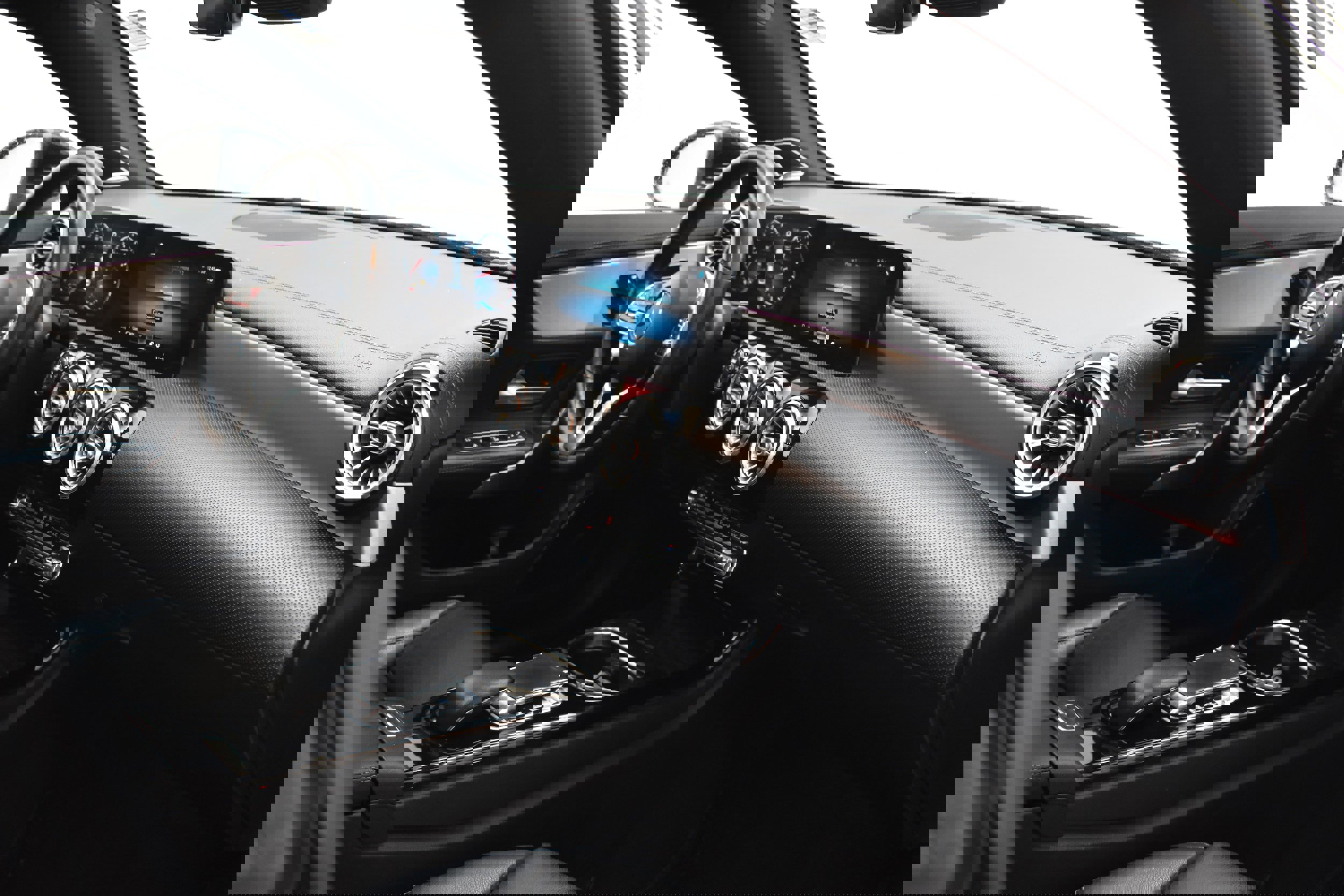 Used 2020 Mercedes-Benz CLA 250 4MATIC image 25