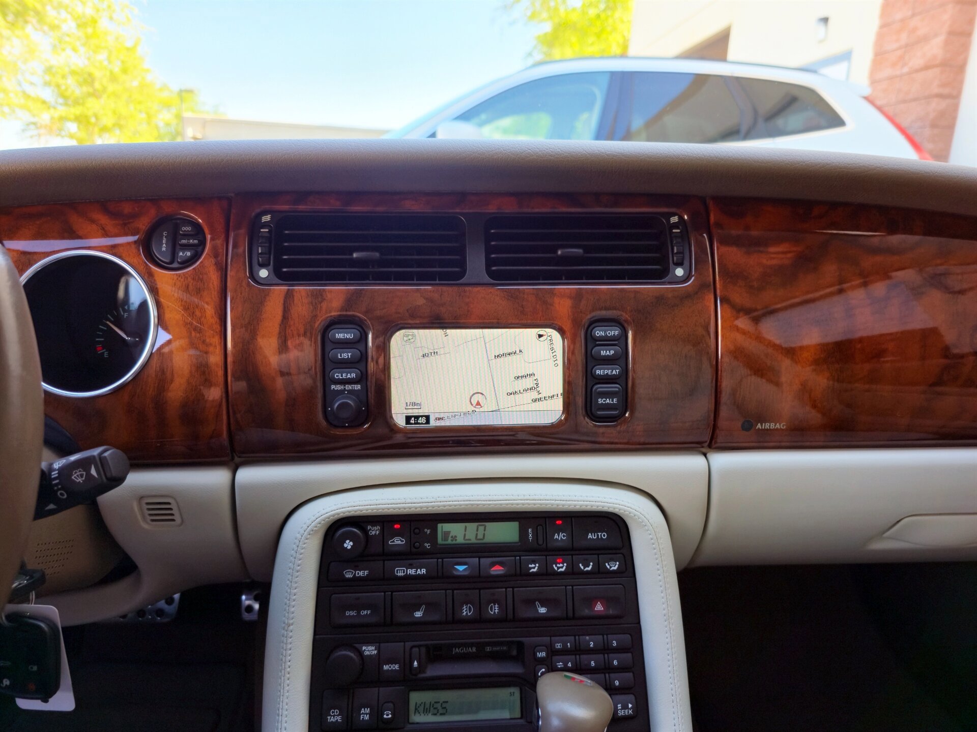 Used 2005 Jaguar XK8 Coupe RWD image 19