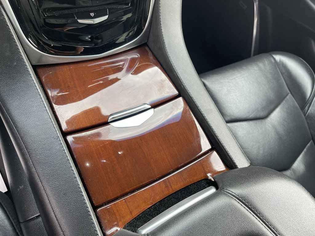 Used 2019 Cadillac Escalade ESV Premium Luxury image 27