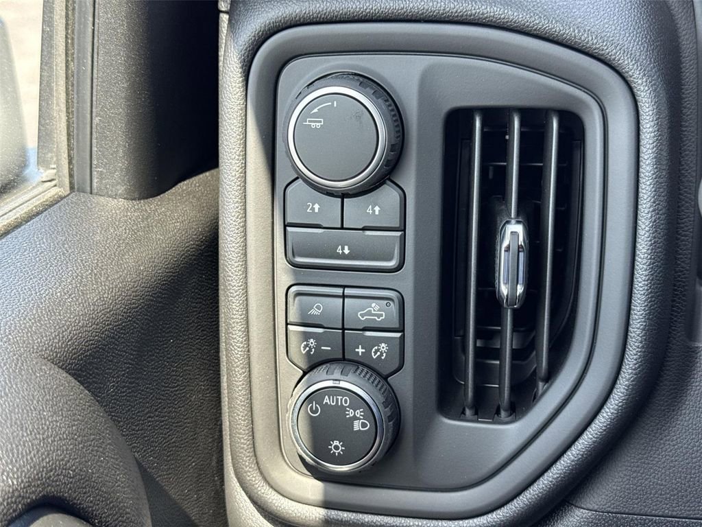New 2026 Chevrolet Silverado 2500 Custom w/ Custom Value Package AWD/4WD image 17