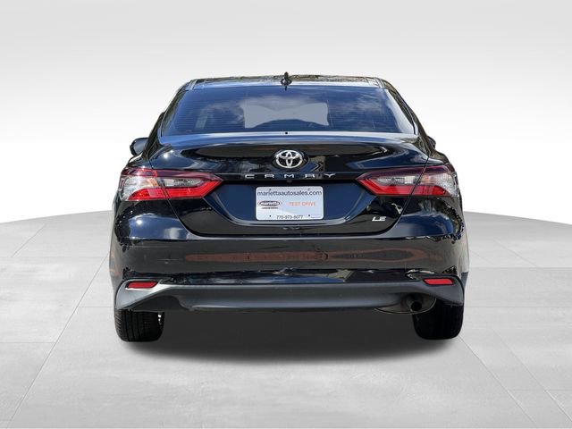 Used 2021 Toyota Camry LE image 4