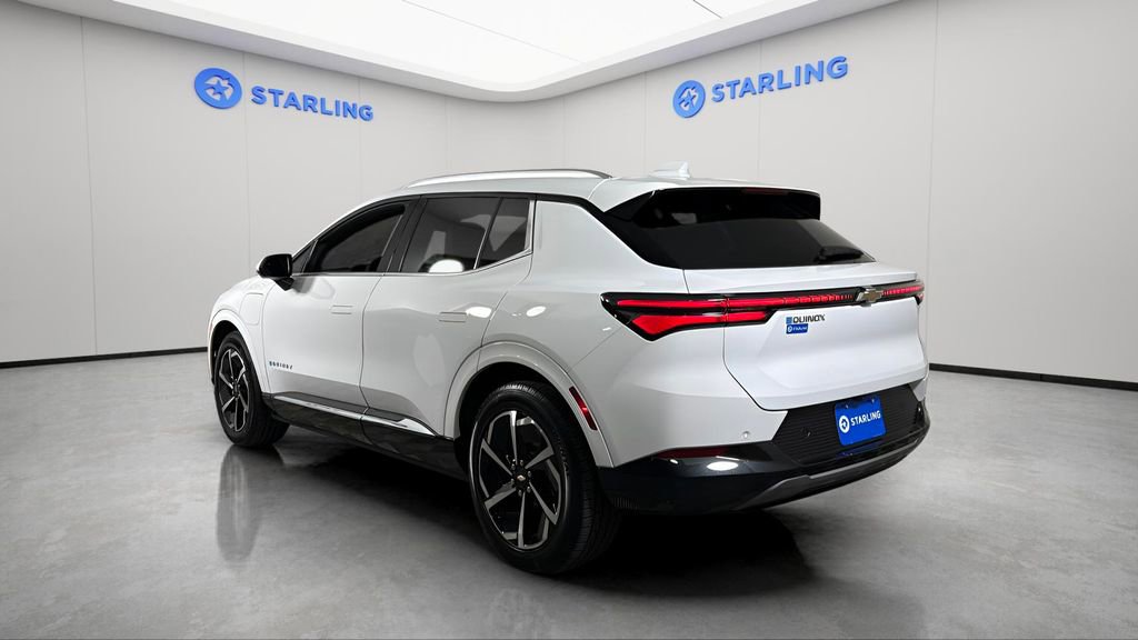 Used 2025 Chevrolet Equinox EV LT w/ Convenience Package image 5