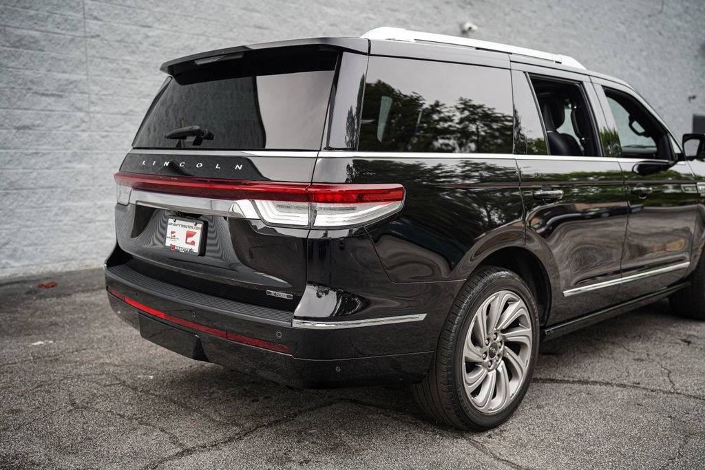 Used 2023 Lincoln Navigator Reserve RWD image 15